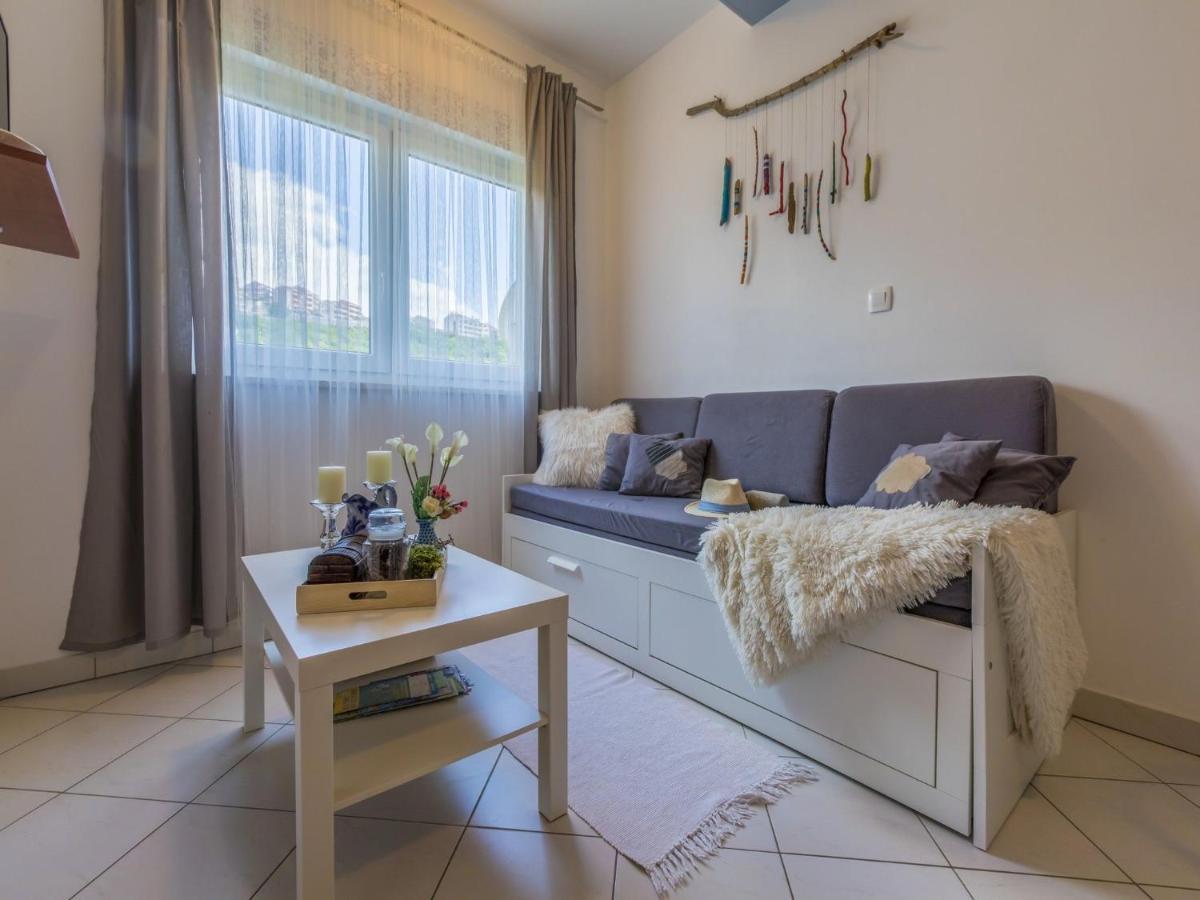 Apartments Rabbit Crikvenica Εξωτερικό φωτογραφία